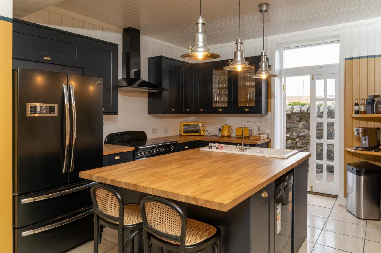 Villa 50Thehighstreet By The House Of Danu Kingussie Esterno foto